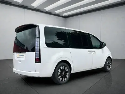 Neu Hyundai Staria 224 PS (164 kW) 2025 Weiß Van / Kleinbus