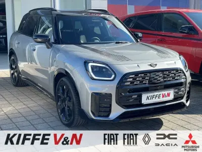 Second-hand Mini Cooper D Countryman 163 CP (119 kW) 2024 Argintiu SUV