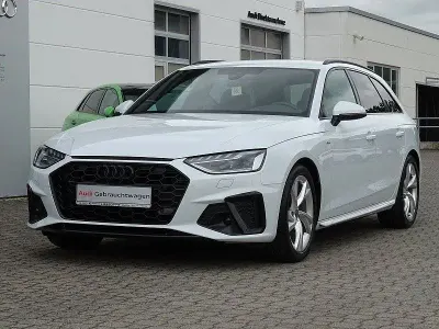 Gebraucht Audi A4 S-Line 163 PS (119 kW) 2023 Weiß Kombi