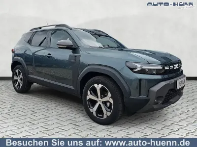 Neu Dacia Duster Journey 131 PS (96 kW) 2025 Zedergrün SUV