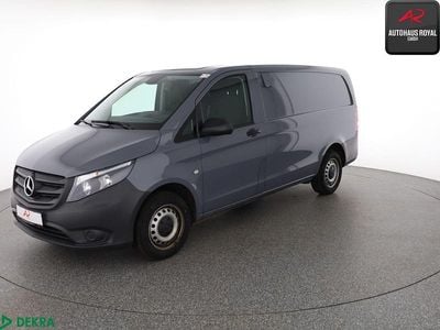 Gebraucht Mercedes Vito 102 PS (75 kW) 2022 Grau Van