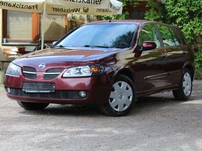 Nissan Almera