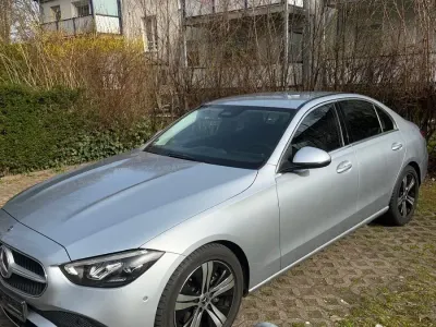 Gebraucht Mercedes 220 200 PS (147 kW) 2022 Limousine