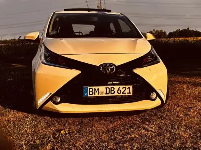Gebraucht Toyota Aygo X-wave 69 PS (50 kW) 2017 Weiß Kleinwagen