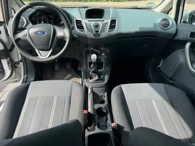 Gebraucht Ford Fiesta 90 PS (66 kW) 2009 Weiß