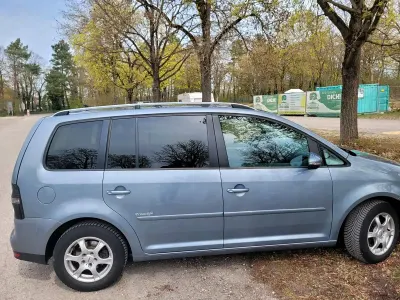 Gebraucht VW Touran Freestyle 140 PS (102 kW) 2009 Andere farben Van / Kleinbus