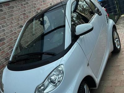 Gebraucht Smart ForTwo Coupé 71 PS (52 kW) 2011 Weiß Coupé