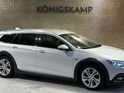 Gebraucht Opel Insignia Country Tourer 165 PS (121 kW) 2018 Weiß Kombi