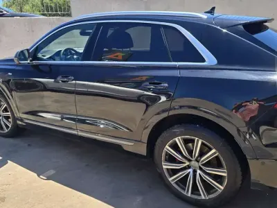 Gebraucht Audi Q8 286 PS (210 kW) 2020 Schwarz SUV