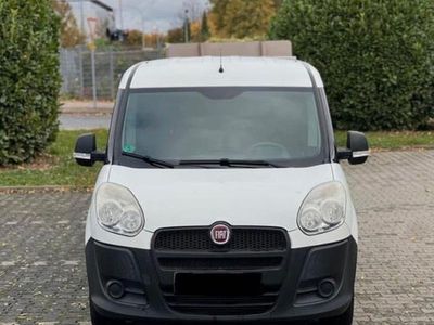 Weiß Gebraucht 2013 Fiat Doblò Van / Kleinbus | 5.800 € (Teuer)