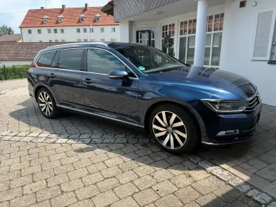Gebraucht VW Passat 190 PS (139 kW) 2016 Blau Kombi