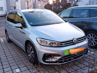 Silber Gebraucht 2018 VW Touran Highline Van / Kleinbus | 21.500 € (Guter Preis)