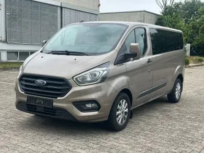 Gebraucht Ford Transit Trend 170 PS (125 kW) 2019 Braun Van / Kleinbus