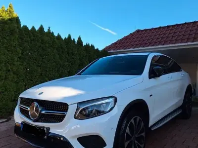 Gebraucht Mercedes GLC350 320 PS (235 kW) 2017 Weiß Coupé