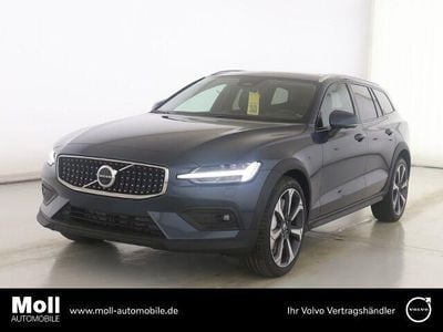 Denim blue / metallic Gebraucht 2024 Volvo V60 CC Ultimate Kombi | 44.980 € (Fairer Preis)