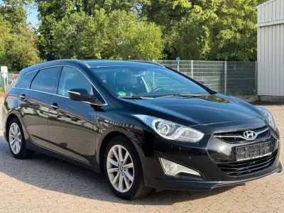Gebraucht Hyundai i40 Premium 177 PS (130 kW) 2012 Schwarz Kombi