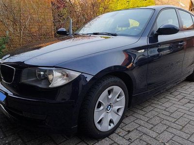 Gebraucht BMW 116 122 PS (89 kW) 2007 Blau Kleinwagen