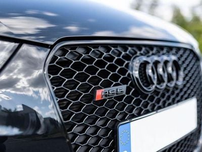 Second-hand Audi RS5 Sport 450 CP (330 kW) 2014 Negru Cabrio