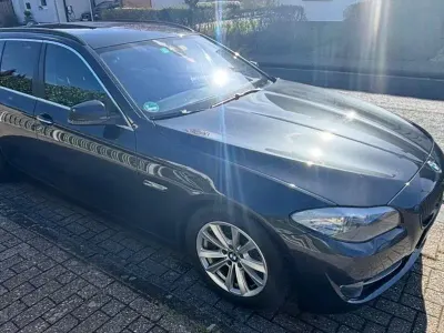 Gebraucht BMW 520 184 PS (135 kW) 2013 Grau Kombi
