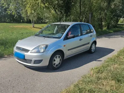 Gebraucht Ford Fiesta 80 PS (58 kW) 2006 Grau Kleinwagen