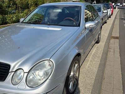 Mercedes E500