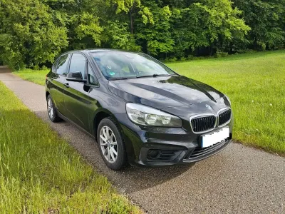 Gebraucht BMW 216 Active Tourer Performance 102 PS (75 kW) 2017 Schwarz Van / Kleinbus