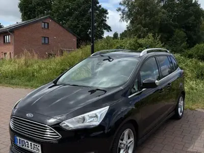 Gebraucht Ford C-MAX Titanium 150 PS (110 kW) 2018 Schwarz Van / Kleinbus