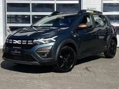 Używany Dacia Sandero Extreme 101 KM (74 kW) 2024 Zielony Hatchback