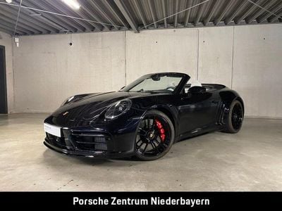 Porsche 911 Carrera 4 GTS