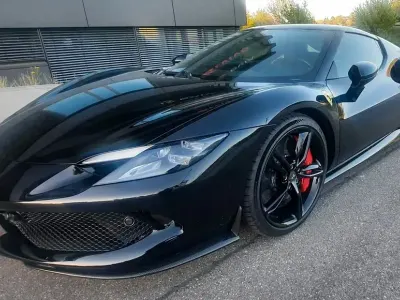 Usata Ferrari 296 829 CV (609 kW) 2024 Nero Coupé