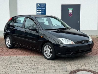 Second-hand Ford Focus 2004 Negru Hatchback