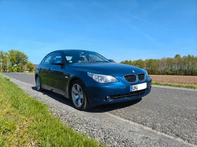 Gebraucht BMW 525 Sport Line 218 PS (160 kW) 2005 Blau Limousine