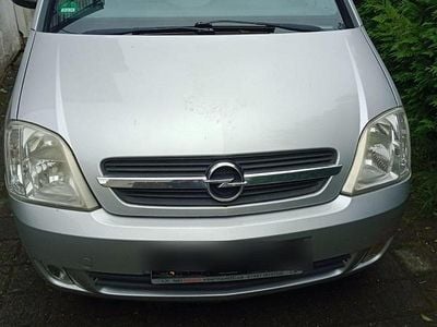 Silber Gebraucht 2003 Opel Meriva Van / Kleinbus | 550 € (Fairer Preis)