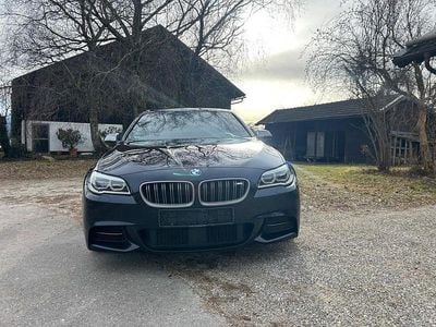 Gebraucht BMW M550 Performance 381 PS (280 kW) 2016 Blau Limousine