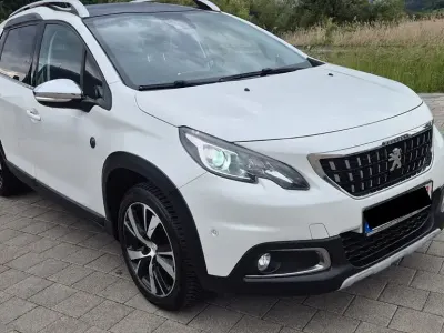 Gebraucht Peugeot 2008 Crossway 131 PS (96 kW) 2018 Weiß SUV