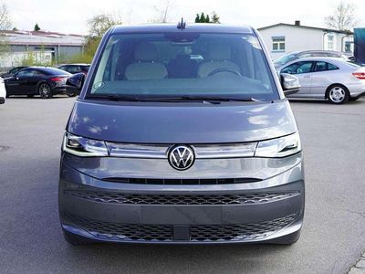 Second-hand VW Multivan Style 150 CP (110 kW) 2025 Gri Monovolum