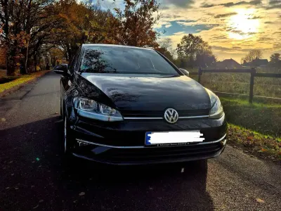 Gebraucht VW Golf VII Comfortline 150 PS (110 kW) 2017 Schwarz Limousine
