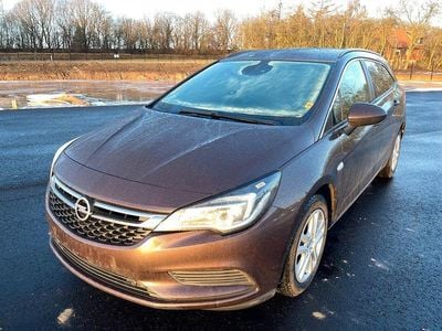 Gebraucht Opel Astra Active 150 PS (110 kW) 2018 Braun Kombi