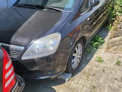 Gebraucht Opel Zafira 150 PS (110 kW) 2007 Schwarz Van / Kleinbus