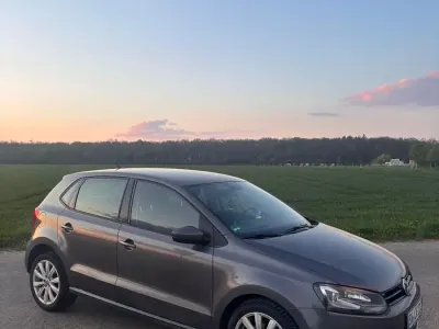 Gebraucht VW Polo 90 PS (66 kW) 2014 Grau Kleinwagen