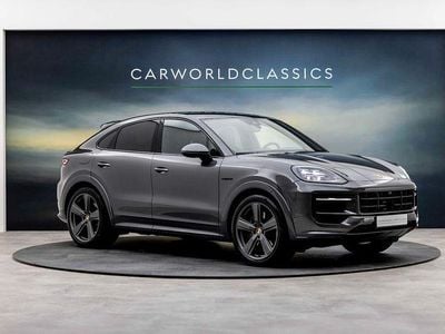 Grau Gebraucht 2024 Porsche Cayenne Coupe Coupé | 114.950 € (Fairer Preis)