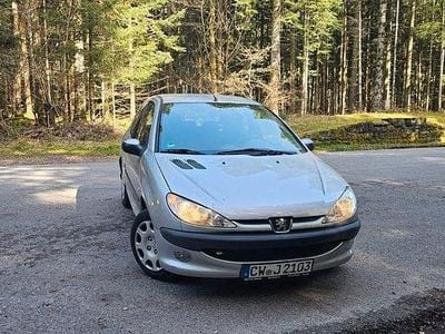Second-hand Peugeot 206 75 CP (55 kW) 2004 Argintiu Berlinǎ