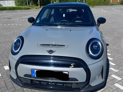 Gebraucht Mini Cooper SE Essential 135 kW (184 PS) 2022 Grau Kleinwagen