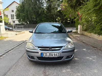 Gebraucht Opel Corsa 75 PS (55 kW) 2003 Silber Kleinwagen