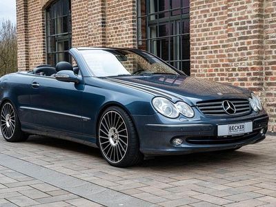 Gebraucht Mercedes CLK320 Elegance 218 PS (160 kW) 2004 Blau Cabrio