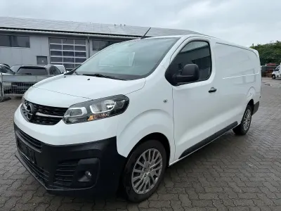 Gebraucht Opel Vivaro-e Combi 122 PS (89 kW) 2021 Weiß Van / Kleinbus