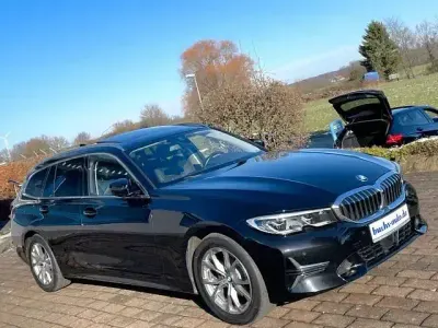 Gebraucht BMW 320 Luxury Line 190 PS (139 kW) 2022 Schwarz Kombi