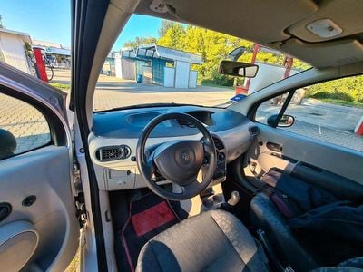 Gebraucht Renault Modus 75 PS (55 kW) 2006 Grau Van / Kleinbus