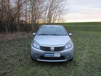 Platingrau Gebraucht 2010 Dacia Sandero Stepway Kleinwagen | 5.800 € (Teuer)