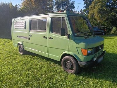 Gebraucht Mercedes T1 105 PS (77 kW) 1987 Grün Van